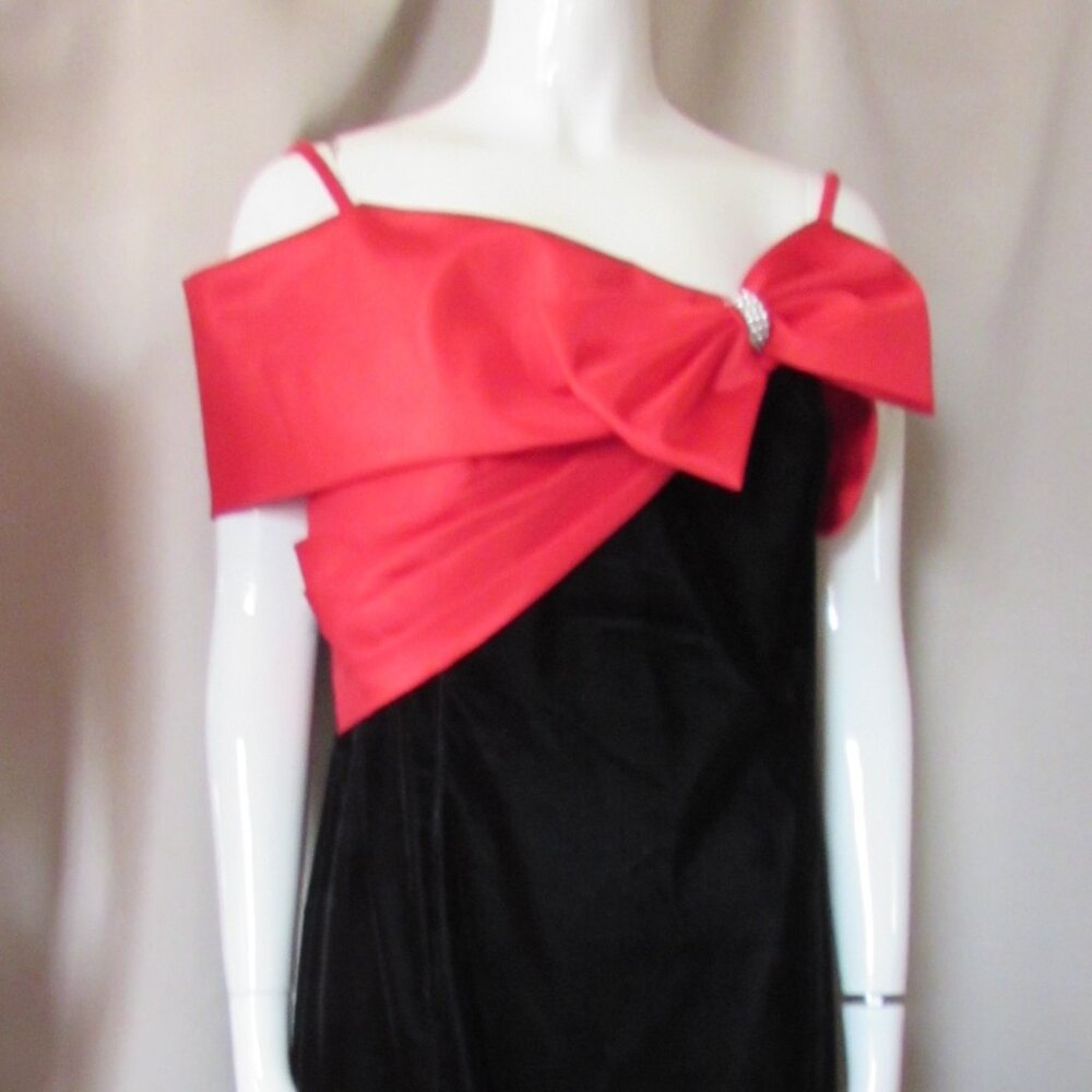 Striking Cocktail Dress Black Velveteen Red Satin Bow '90s Style